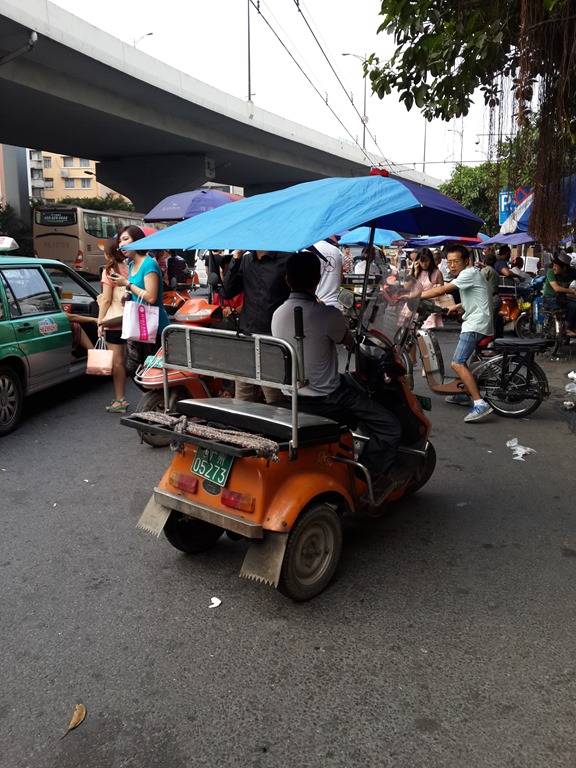 Taxiuri ilegale in Guangzhou